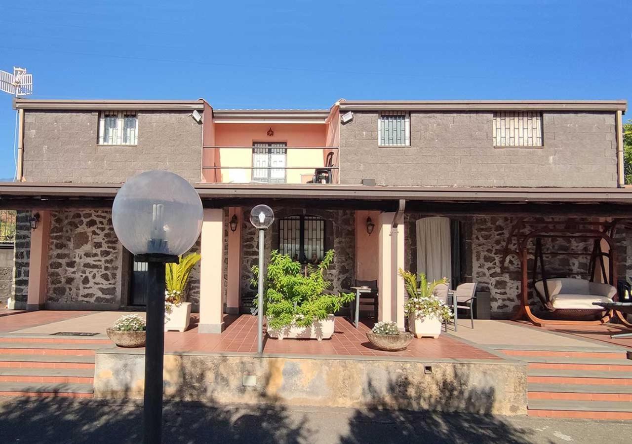 Peri Peri Etna Guest House Montargano Экстерьер фото